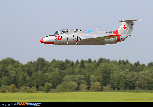 Aero Vodochody L-29 Delfin Aero Vodochody L-29 Delfin
