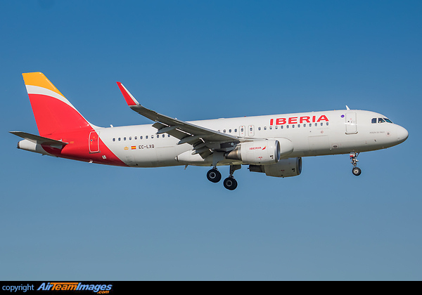 Airbus A320-216 Airbus A320-216