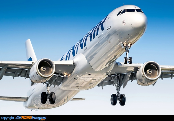 Airbus A321-211 Airbus A321-211