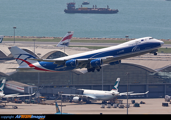 Boeing 747-83QF Boeing 747-83QF