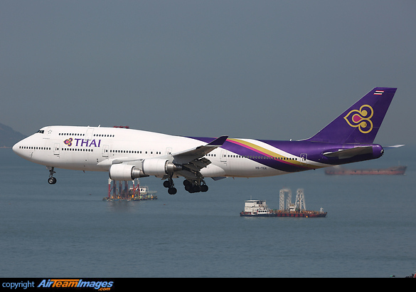 Boeing 747-4D7 Boeing 747-4D7
