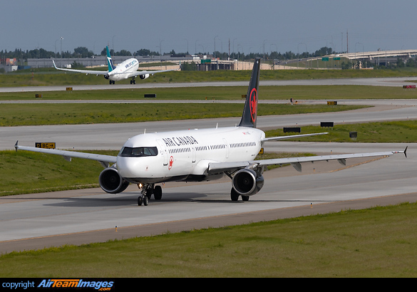 Airbus A321-211 Airbus A321-211