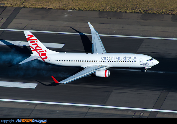 Boeing 737-8FE Boeing 737-8FE