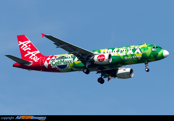 Airbus A320-216 Airbus A320-216