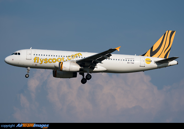 Airbus A320-232 Airbus A320-232