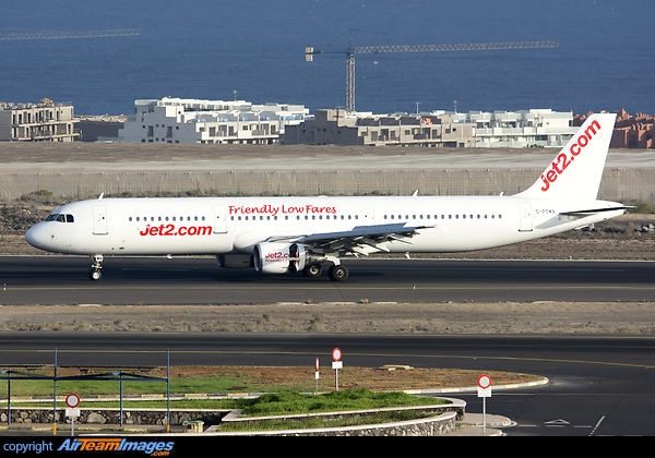 Airbus A321-211 Airbus A321-211
