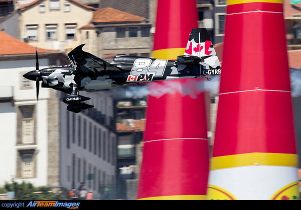 Red Bull Air Race 2017 in Porto / Gaia. Zivko Edge 540
