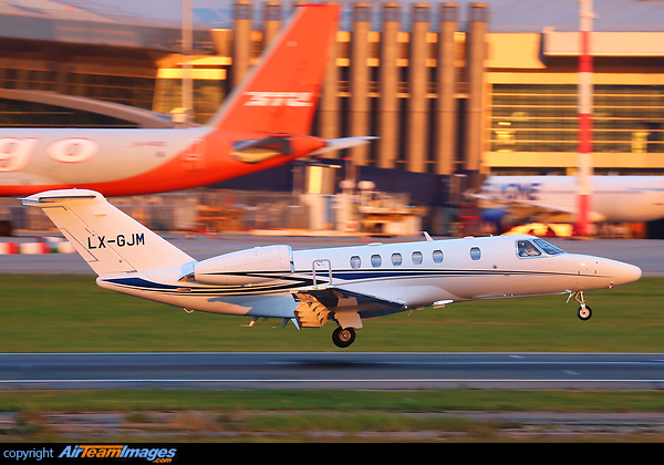 Cessna CitationJet CJ4 Cessna CitationJet CJ4