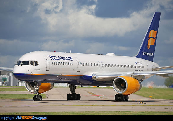 Boeing 757-223 Boeing 757-223