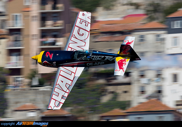 Extra EA-300S Extra EA-300S