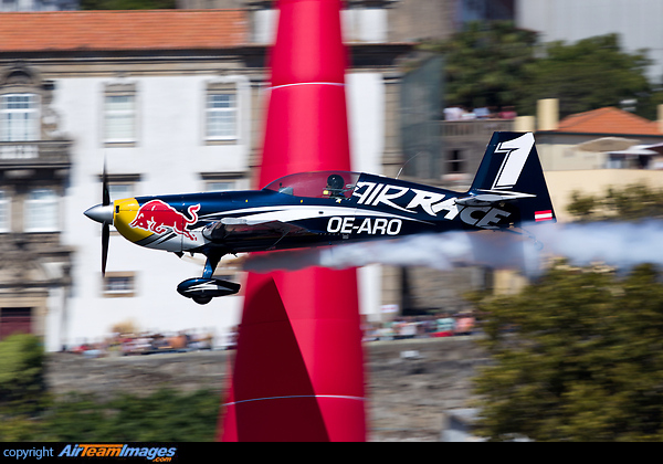 Extra EA-300 Extra EA-300
