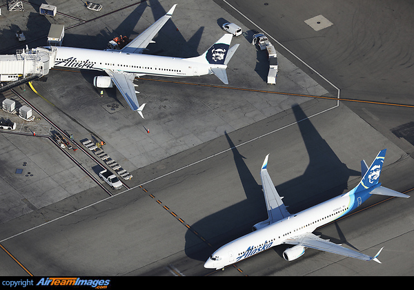 Boeing 737-990 Boeing 737-990