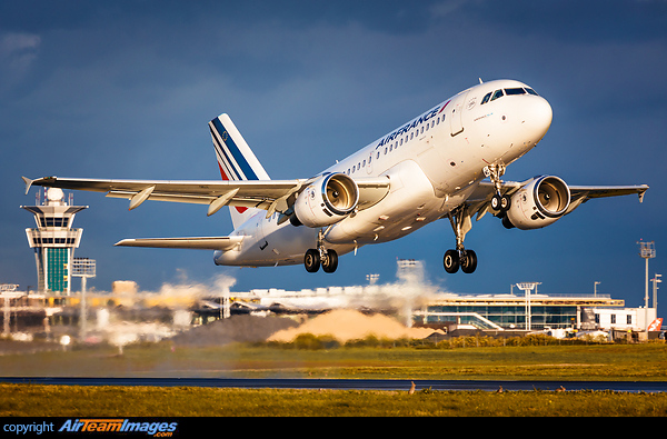 Airbus A319-113 Airbus A319-113