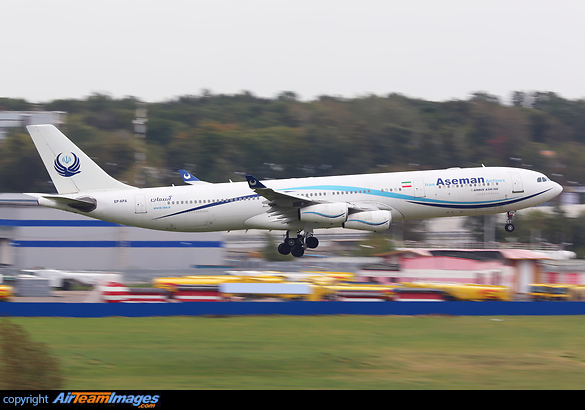 Airbus A340-311 Airbus A340-311