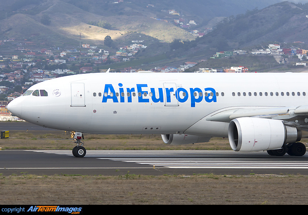 Heading to RWY 30 Tenerife North Airport Airbus A330-202