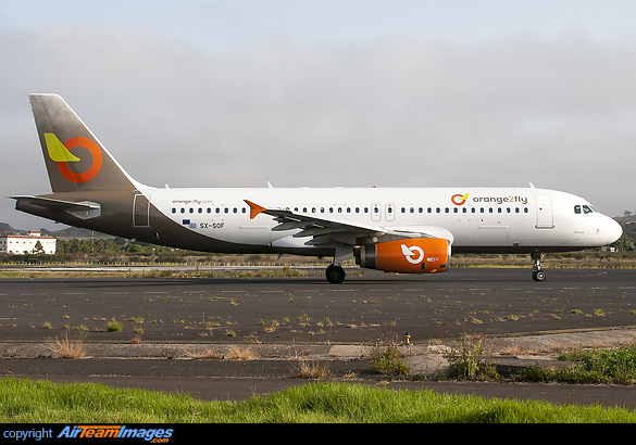 Airbus A320-232 Airbus A320-232