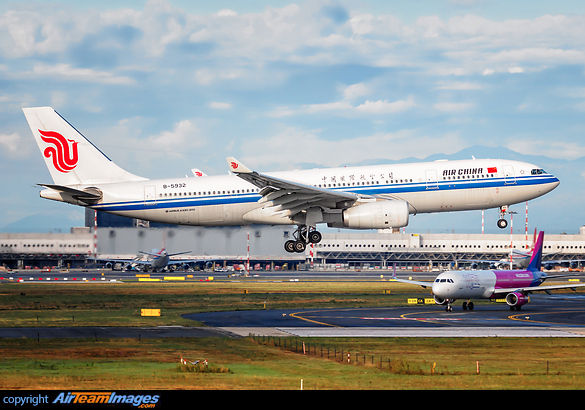 Airbus A330-243 Airbus A330-243