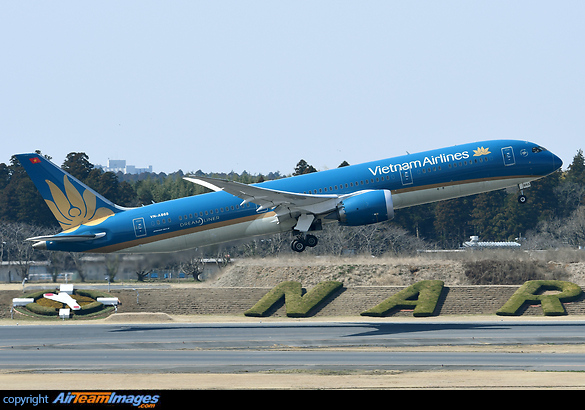 Boeing 787-9 Dreamliner Boeing 787-9 Dreamliner