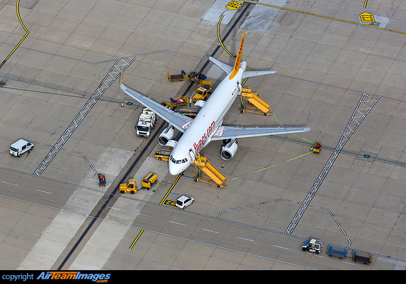 Airbus A320-214 Airbus A320-214