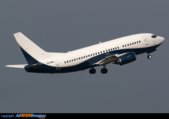 Boeing 737-505 Boeing 737-505
