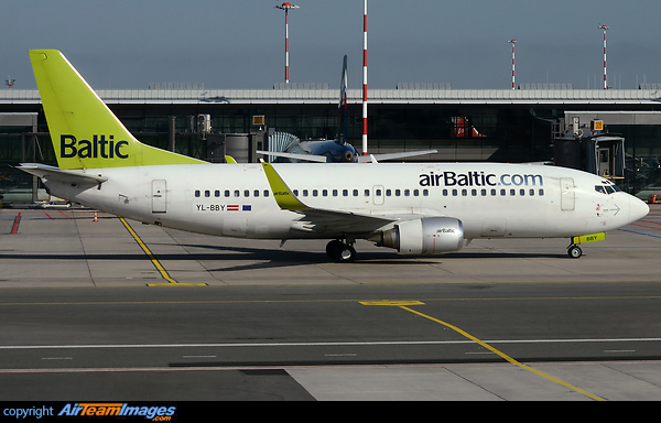Boeing 737-368 Boeing 737-368