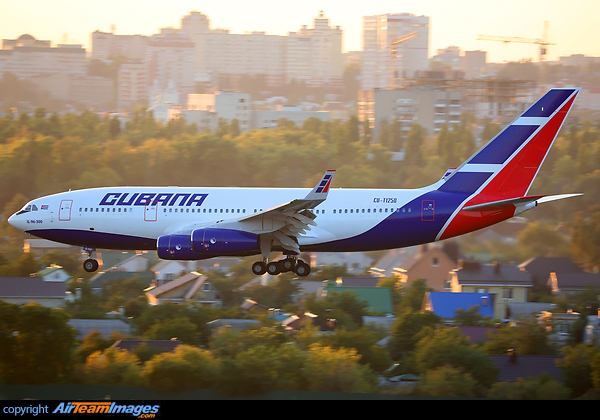 Ilyushin Il-96-300 Ilyushin Il-96-300