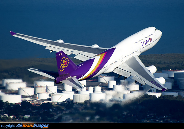 Boeing 747-4D7 Boeing 747-4D7