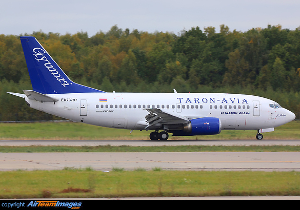 Boeing 737-505 Boeing 737-505