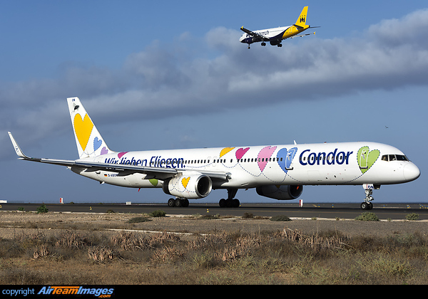 Boeing 757-330 Boeing 757-330