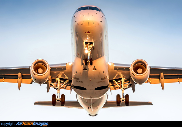 Embraer ERJ-190LR Embraer ERJ-190LR
