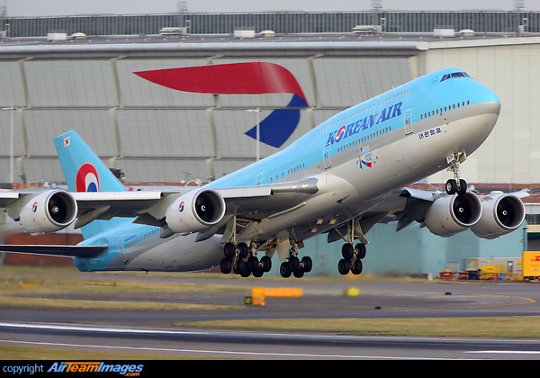 Boeing 747-8B5 Boeing 747-8B5