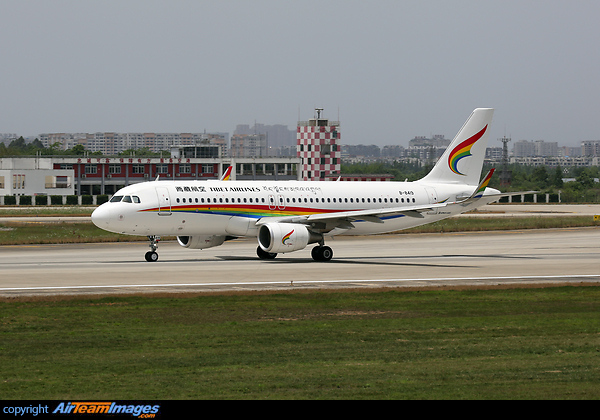 Airbus A320-214 Airbus A320-214