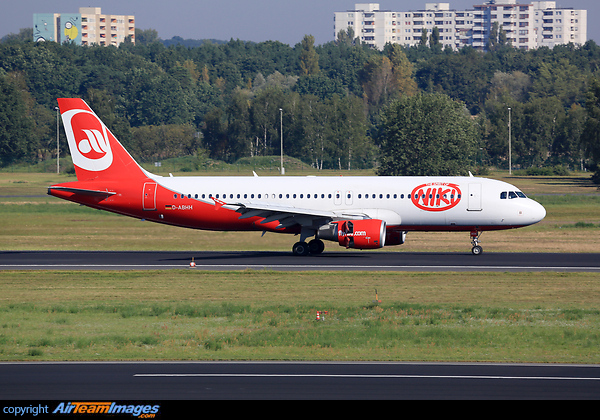Airbus A320-214 Airbus A320-214