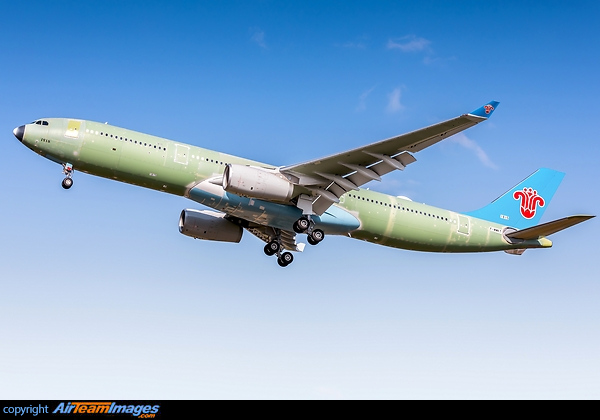Airbus A330-343 Airbus A330-343