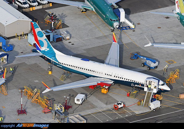 Boeing 737-8 MAX Boeing 737-8 MAX