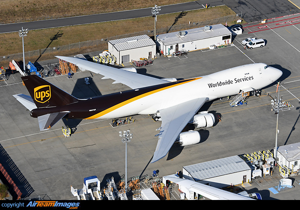 Boeing 747-84AF Boeing 747-84AF