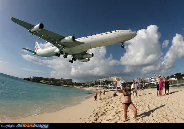 Airbus A340-313X Airbus A340-313X