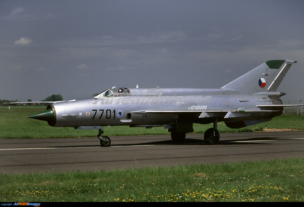 Mikoyan Gurevich - MiG-21 - Large Preview - AirTeamImages.com