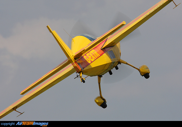Extra EA-260