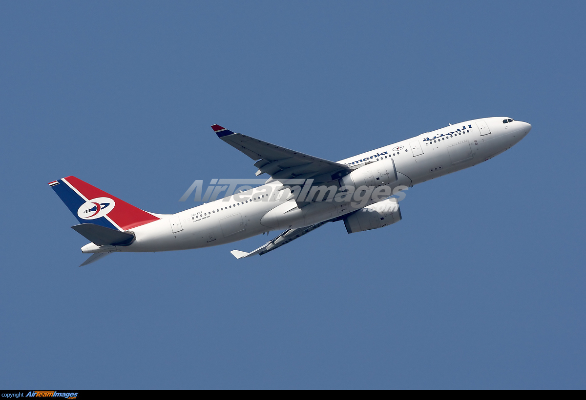 Airbus A330-243 - Large Preview - AirTeamImages.com