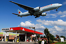 Boeing 777-233/LR