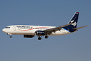 Boeing 737-852