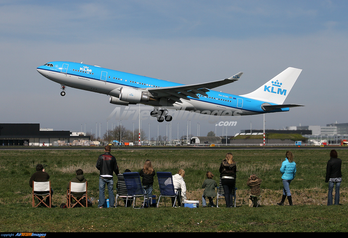 https://www.airteamimages.com/pics/113/113297_big.jpg https://www.airteamimages.com/pics/113/113297_big.jpg
