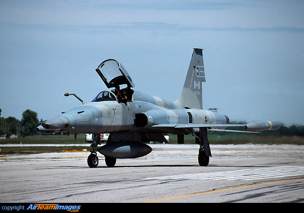 CF-5A of 419 squadron Canadair CF-5A