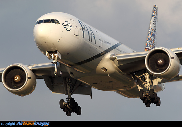 Boeing 777-240/ER Boeing 777-240/ER
