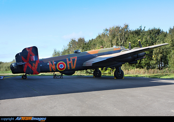 LV907 one of only two fully restored Halfax Bombers in the world.
Seen here outside the Hangar at Elvington Handley Page HP-59 Halifax B2