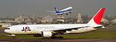 Boeing 777-246