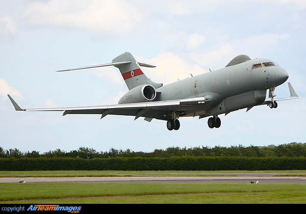 ZJ693 seen here on finals after displaying at the 2012 Waddington Airshow Bombardier Sentinel R1 ASTOR