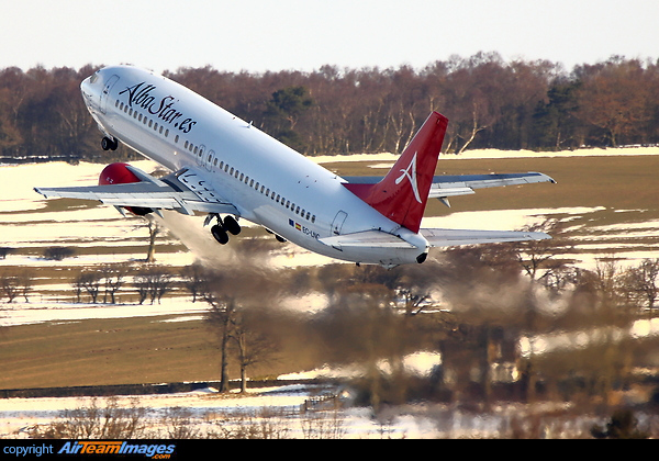 A first visit to Leeds by Alba Star sub contracting for JET2 for a few days. Seen here departing from a bitterly cold -3 snowy Leeds Boeing 737-4K5