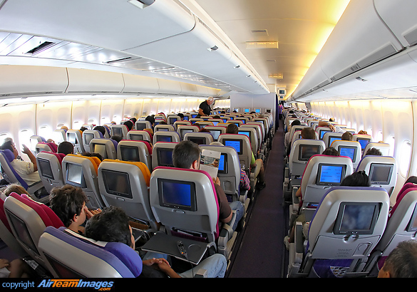 Boeing 747-4D7 (HS-TGX) Aircraft Pictures & Photos - AirTeamImages.com Boeing 747-4D7 (HS-TGX) Aircraft Pictures & Photos - AirTeamImages.com